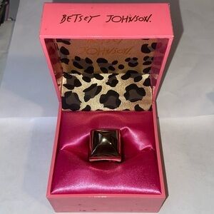 Betsey Johnson Gold Stud Ring